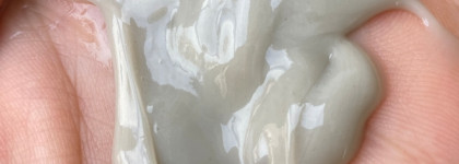 Увлажнение волос от Hadat Cosmetic в маске Hydro Spa Hair Treatment и сыворотке-спрее Hydro Miracle Hair Serum