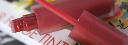 Тонкое пудровое покрытие губ с помадой от корейского бренда Rom&Nd Blur Fudge Tint #02 “Rosiental”