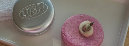 Твердый шампунь для мягкого очищения. Lush Angel Hair Shampoo bar