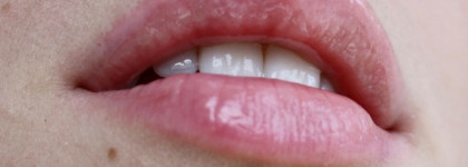 Губы с обложки глянца за 10 секунд с Phantom lip oil pH от Л'Этуаль