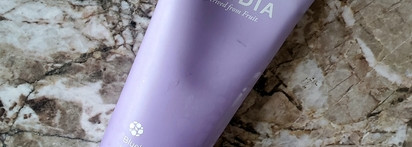 Мягкая утренняя пенка для сухой кожи Frudia Blueberry Hydrating Cleansing Gel To Foam