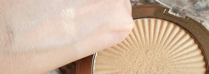 Реквием по хайлайтерам MakeUp Revolution Skin Kiss в оттенках Golden и Peach