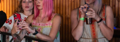 Трендовый макияж Clean Girl или русский народный? Под музыку нейромонаха Феофана