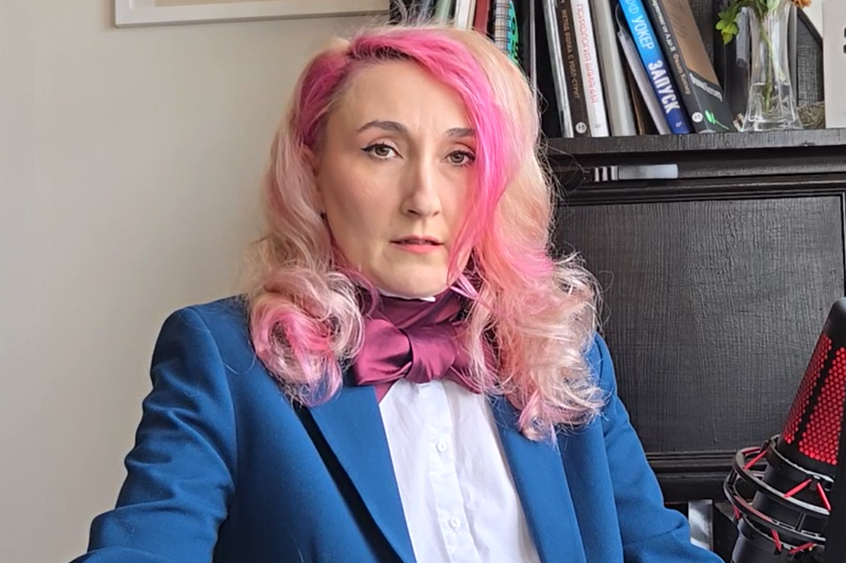 при свете дня