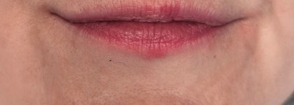 5 разочарований от бальзамной помады для губ Clinique almost lipstick в оттенке 44 Pink Honey