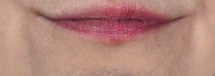 5 разочарований от бальзамной помады для губ Clinique almost lipstick в оттенке 44 Pink Honey