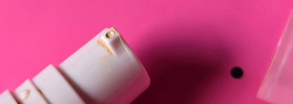 Мечта в формате консилер-сыворотка NYX Bare With Me Concealer Serum в оттенке Vanilla