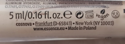 Какой camouflage лучше, от Essence или от Eveline?