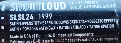 Помада от NYX Shout Loud с говорящим оттенком 1999