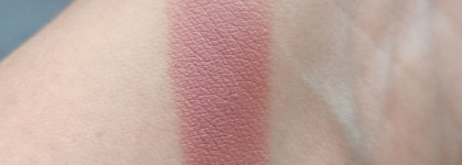 Классическая увлажняющая губная помада Landa Branda Bright & Moisturizing оттенок Капучино