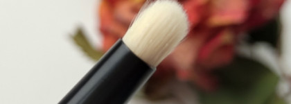 Пушистые помощники для макияжа