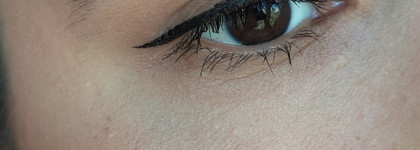 Лучшее из массмаркета: Vivienne Sabo подводка для глаз Liner feutre "Francafrique" 01