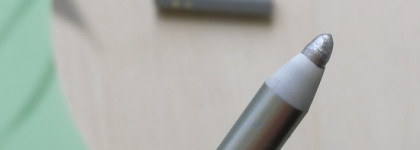 Лучшее из массмаркета: гелевый карандаш для глаз Beauty Bomb «Turbo» в оттенке 06 Silver