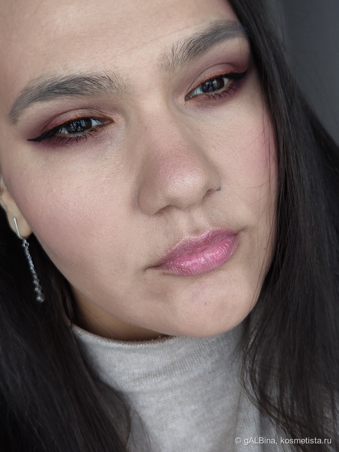 Использовала блеск поверх тинта
