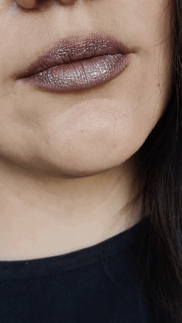 Матовая помада Influence Beauty с эффектом скрытого мерцания matte lipstick with hidden shimmer effect "hydrogenesis" 02 Vortex