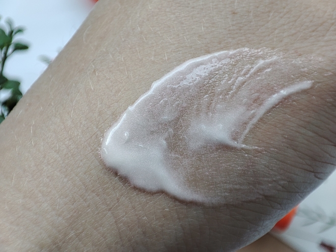 Коже нужны они: витамины С и B3, антиоксиданты. Серия Bioglow Faberlic