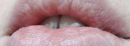 Интенсивно увлажняющий бальзам для губ с маслом какао Himalaya Herbals Intensive Moisturizing Cocoa Butter Lip Balm?