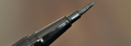 Не люблю подводки-маркеры, но эту - люблю | Подводка для глаз с кисточкой Essence Easy Brush Liner