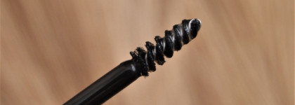 Необычная водичка для бровей от Beautydrugs Extra Stong Brow Gel