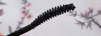 Натуральный эффект, стойкий завиток и никаких осыпаний с Too Cool For School Lazy Red Clear Fix Mascara