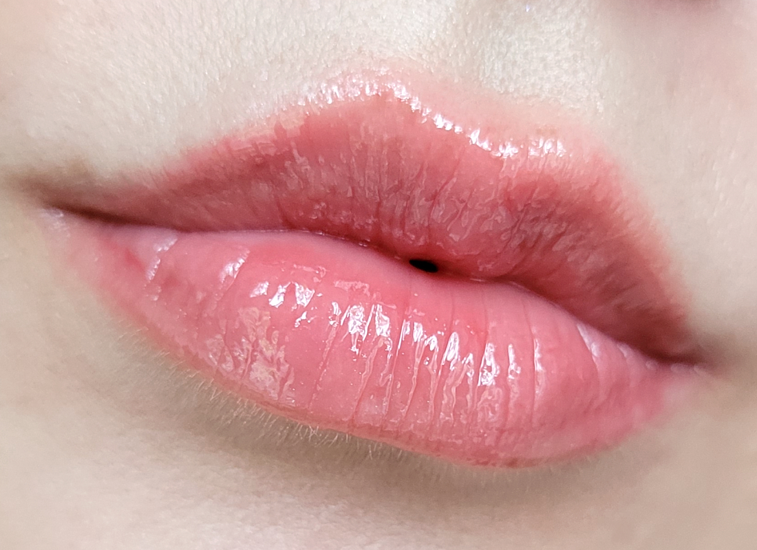 Dior Addict Lip Maximizer #009 Intense Rosewood в один слой спустя 1,5 часа носки