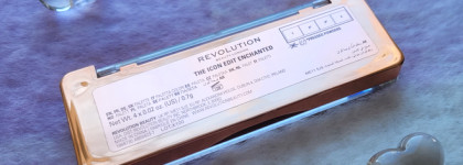 Малышка Revolution The Icon Edit Enchanted Palette