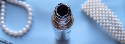 Снежинки на ресницах с Revolution Makeup Metallic Muse Silver Glitter Top Coat Mascara