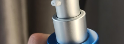 Сыворотка цвета моря. Clarins Hydra-Essentiel Intensive Moisture Quenching Bi-Phase Serum