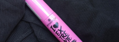 Тушь для жаркого и влажного климата. Essence The Mini I Love Extreme