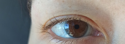 Тушь для жаркого и влажного климата. Essence The Mini I Love Extreme