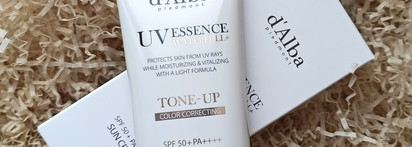 Солнцезащитный крем для осветления кожи D'ALBA waterfull tone-up color correcting sun cream spf50+ pa++++
