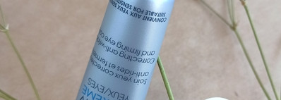 Vichy Liftactiv Supreme крем-уход для разглаживания мимических морщин на коже вокруг глаз