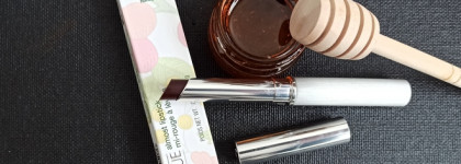 Легенда. Clinique Almost Lipstick в оттенке Black Honey