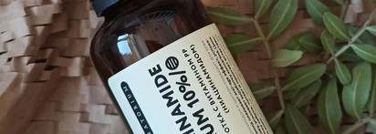 Фавориты от Laboratorium: сыворотка с ниацинамидом, молочко для умывания, бальзам для губ