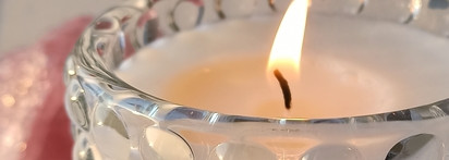 Нежная ароматическая свеча Santal & Berries от OK Beauty