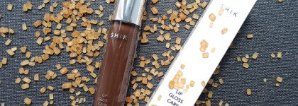 Повторили за Rhode? Shik Lip Gloss Care Intense в хайповом оттенке Brown Sugar