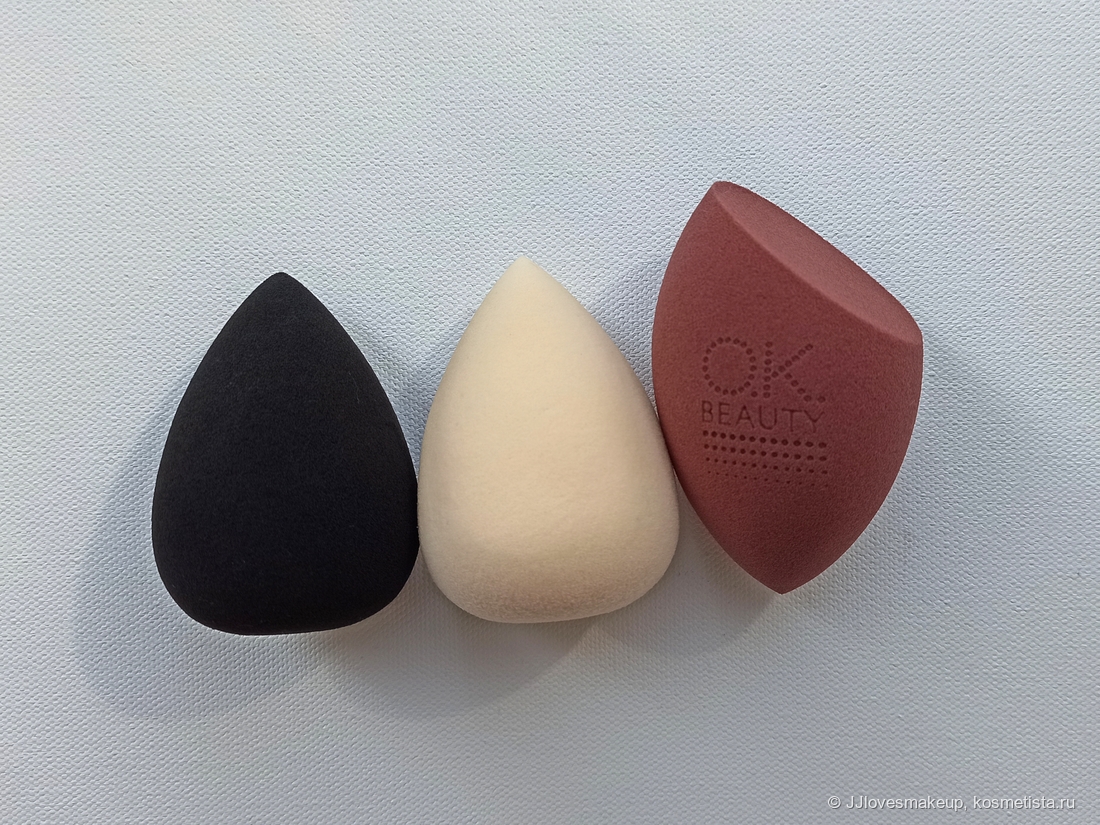 Слева направо спонж от Shik, Beauty Blender  и герой поста. Все в сухом виде.