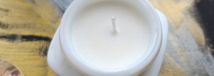 Пионы зимой. Ароматическая свеча для интерьера Uvinion "Букет пионов"