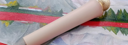 Лучшее в косметичке- красная помада. Показываю, зачем она вам, на примере Jimmy Choo Satin Lip Colour в оттенке Red Carpet