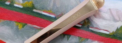 Лучшее в косметичке- красная помада. Показываю, зачем она вам, на примере Jimmy Choo Satin Lip Colour в оттенке Red Carpet