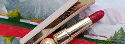 Лучшее в косметичке- красная помада. Показываю, зачем она вам, на примере Jimmy Choo Satin Lip Colour в оттенке Red Carpet