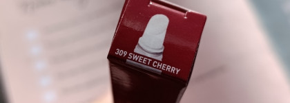 И снова "нет". Alix Avien Lip Gloss Silky Care в оттенке Sweet Cherry