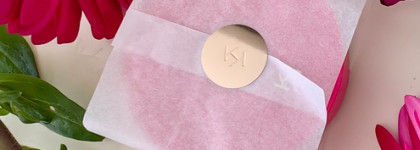 Новинка 2023: румяна Kiko Milano Disney The Little Mermaid Radiant Baked Blush #03 I'm Blushing