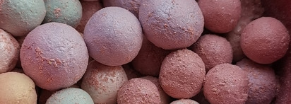 С другого конца вселенной. Guerlain Lunar New Year Meteorites Light-Revealing Pearls of Powder