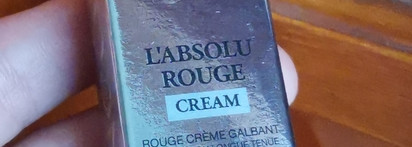 Лиловая роза Lancome L'Absolu Cream 444 One Last Night Lipstick