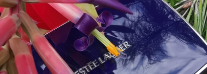 Estee Lauder Sculpting Blush 220 Pink Kiss - розовый поцелуй с секретом