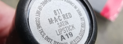 Mac Mac Red satin lipstick синий синий красный иней на губах
