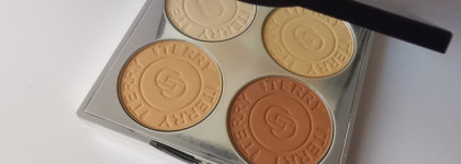 Четыре четвертинки и одна целая пудра - By Terry Hyaluronic Hydra powder palette 2. Medium to Warm