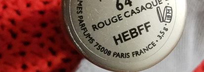 Пальто красное. Hermés Rouge Hermés Matte Lipstick Rouge Casaque 64 Mat