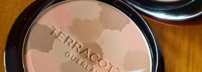 Я забыла про румяна и кто в этом виноват. Guerlain Terracotta Light The Sun-Kissed Healthy Glow Powder 01